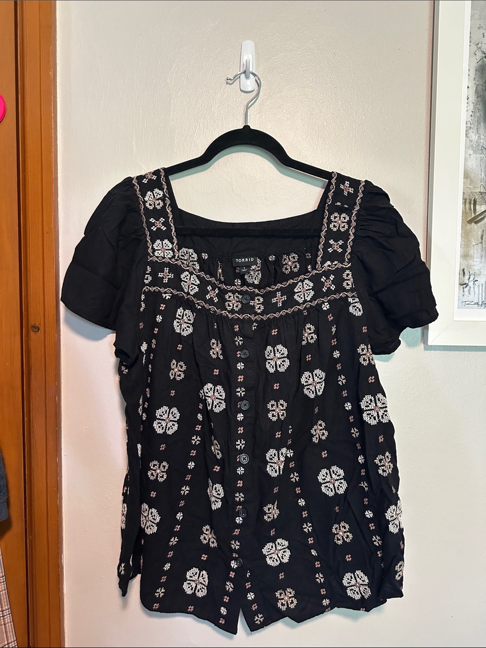 torrid Black Peasant Top with White Embroidery